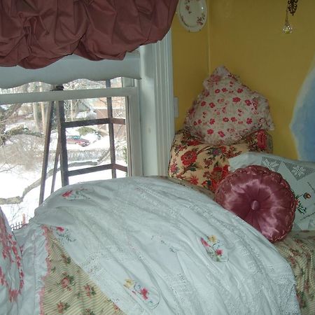 Enchanted Nights Bed & Bath Киттери Номер фото